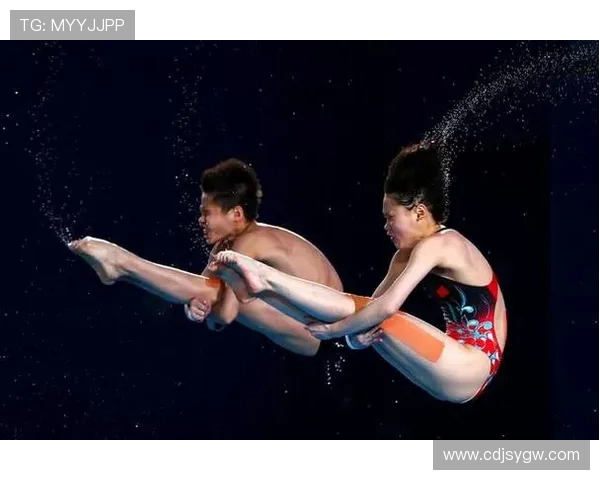 跳水运动的技艺与魅力探索:从基本动作到世界级比赛的全面解析 跳水运动的技艺与魅力探索:从基本动作到世界级比赛的全面解析