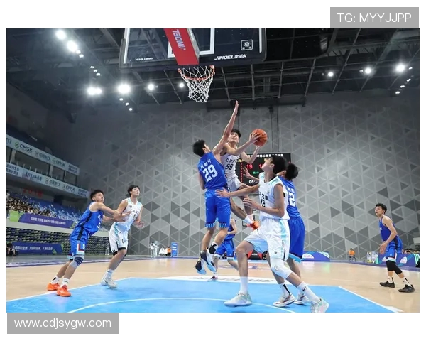 深圳篮球队在篮球团队协作排行榜中荣登第9名展现出色团队精神与默契配合 深圳篮球队在篮球团队协作排行榜中荣登第9名展现出色团队精神与默契配合