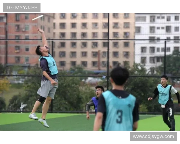 西安飞盘队在极限运动世界杯中的灵活性表现引发热议与关注